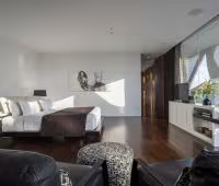 Villa Issi, Dormitorio principal